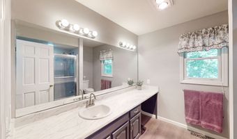 256 B Great Plain Rd, Danbury, CT 06811