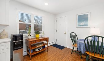 70 Carroll Ave 1009, Newport, RI 02840