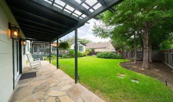 180 Claywell Dr, Alamo Heights, TX 78209