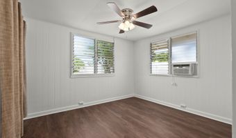 755 Kaipii St, Kailua, HI 96734