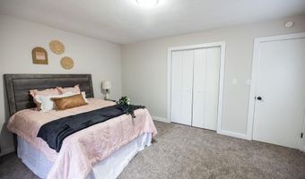 330 W McKeever St, Andrews, IN 46702