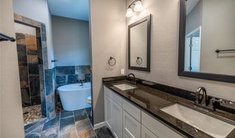 207 S James St, Alvarado, TX 76009