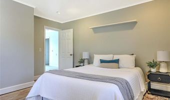 21 Carpenter Ave, Barrington, RI 02806