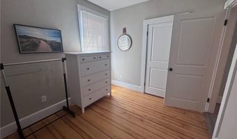 35 Elm St B, Newport, RI 02840