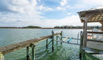 8107 Doar Rd, Awendaw, SC 29429