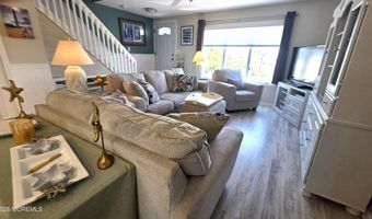 438 E Bay Ave 15, Barnegat, NJ 08005