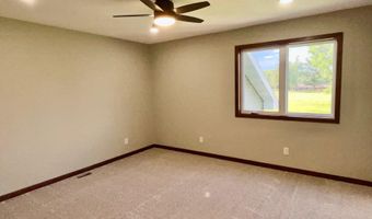 201 25th St SW, Austin, MN 55912