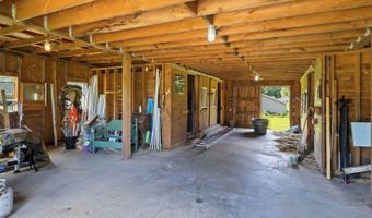 356 Range Rd, Atkinson, ME 04426