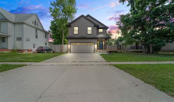 611 Court St, Adel, IA 50003