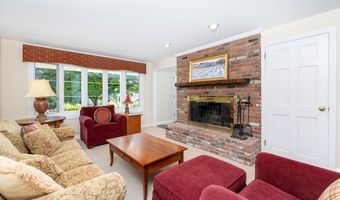 83 Peach Tree Ln, Bristol, CT 06010