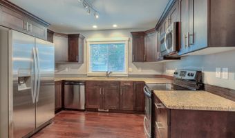 2224 NE Indigo Ln, Bend, OR 97701