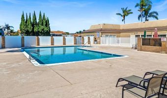 4660 N River Rd 17, Oceanside, CA 92057