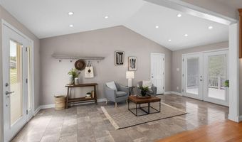 9217 Hallock Dr, Affton, MO 63123