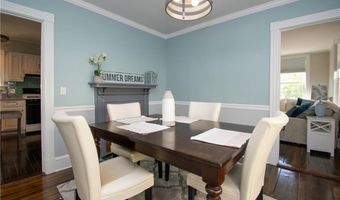 26 Carey St, Newport, RI 02840