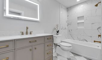 127 Rogers St, Bayville, NJ 08721