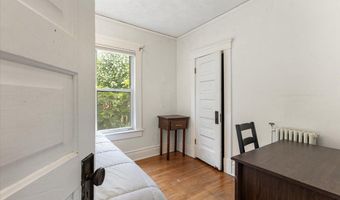 910 W Huron St, Ann Arbor, MI 48103