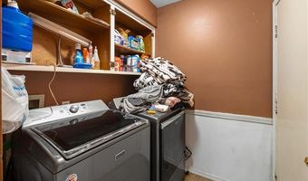 8 Kenilworth Dr, Bella Vista, AR 72714