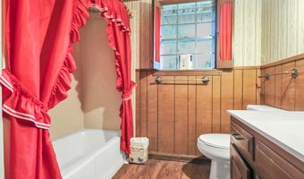 2047 ELAINE Cir, Arkadelphia, AR 71923