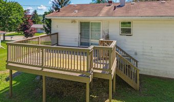 505 Elder Ln, Allenton, WI 53002