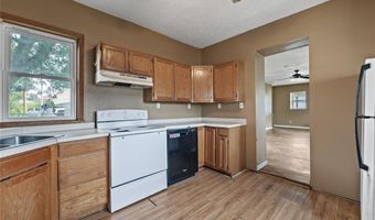 102 W Walnut St, Anamosa, IA 52205