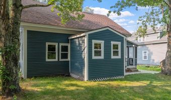 194 Pleasant St, Bristol, NH 03222