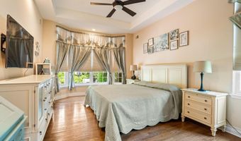 11 JUMPING BROOK Ln, Barnegat, NJ 08005
