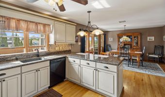 466 E Bay Ave, Barnegat, NJ 08005