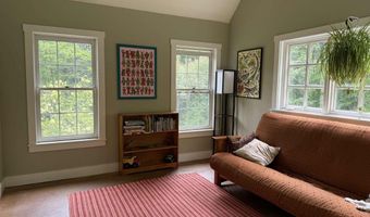 28 Greenleaf St, Brattleboro, VT 05301