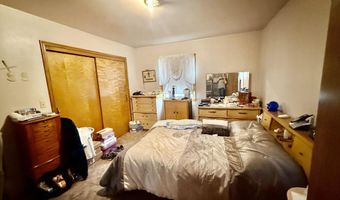 912 S Lloyd St, Aberdeen, SD 57401