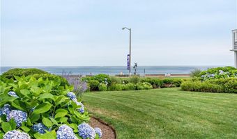 20 Narragansett Ave 602, Narragansett, RI 02882