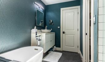 1631 MONTELLO Ave NE Ph1, Washington, DC 20002