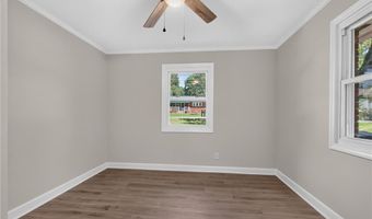 128 Englewood Dr, Archdale, NC 27263