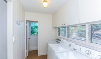 1952 Nehoa Pl, Honolulu, HI 96822