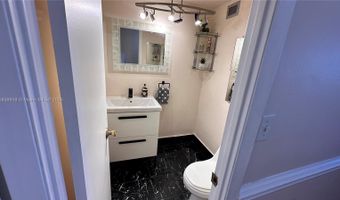 2750 NE 183rd St 201, Aventura, FL 33160