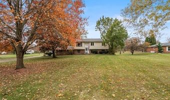 5122 Elizabeth Ln, Almont, MI 48003