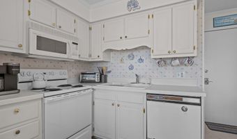 2008 E Fort Macon Rd E H-13, Atlantic Beach, NC 28512