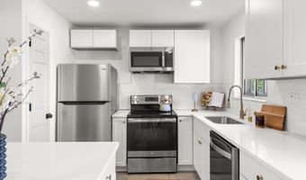 5225 Erindale Dr, Delhi, OH 45238