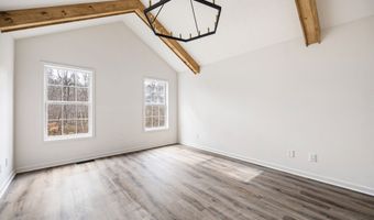 1029 Regency Dr, Acworth, GA 30102