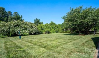 1224 Green Oaks Ln F, Charlotte, NC 28205