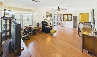 513 Montgomery St, Aberdeen, MS 39730