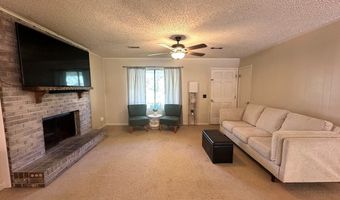 2604 Dottie St, Adel, GA 31620