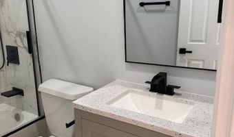 5623 GLENWOOD MEWS Dr, Alexandria, VA 22315