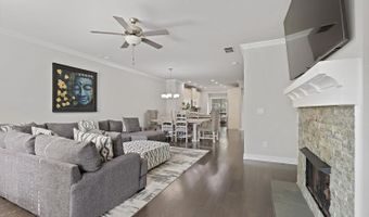 1097 Township Sq, Alpharetta, GA 30022