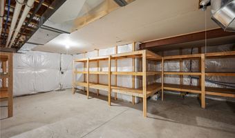 85 Brighton Dr, Aurora, OH 44202