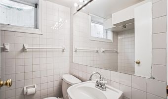 6200 VERNE St, Bethesda, MD 20817