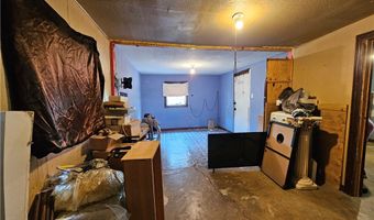 738 W 1st St, Alice, TX 78332