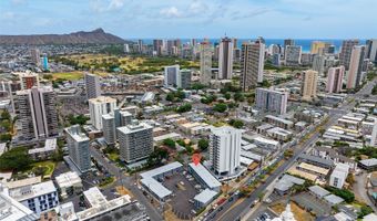 909 University Ave 210, Honolulu, HI 96826