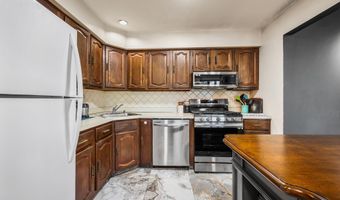 100 Dundee Ct, Aberdeen, NJ 07747