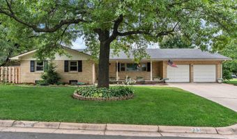291 W Westwood Dr, Augusta, KS 67010