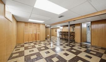 15924 Hanover Ave, Allen Park, MI 48101